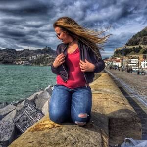 Meet your Posher, Macy